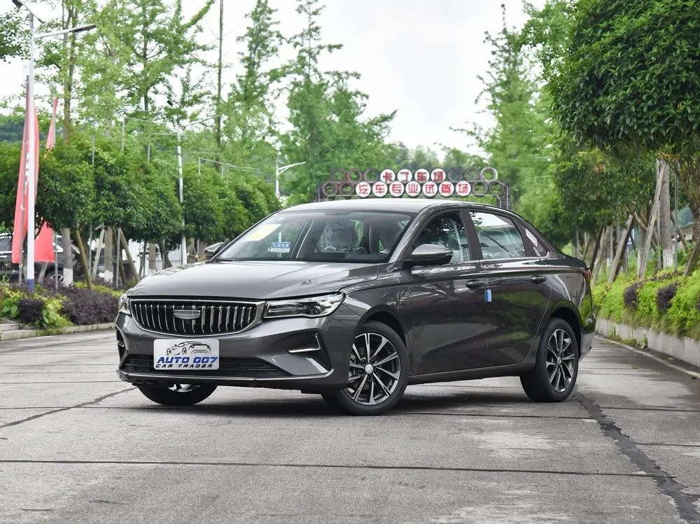 Geely Emgrand Benzinli Araba